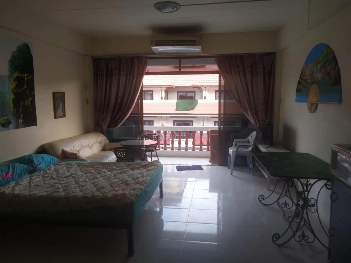 Artem'S Guesthouse Jomtien Exterior foto