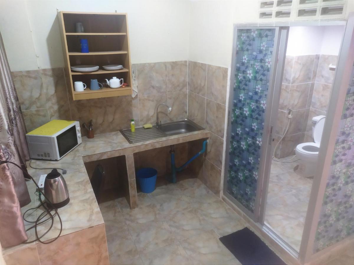 Artem'S Guesthouse Jomtien Exterior foto