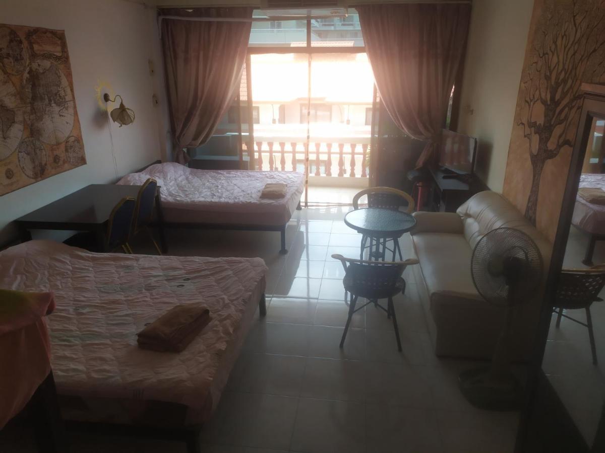 Artem'S Guesthouse Jomtien Exterior foto