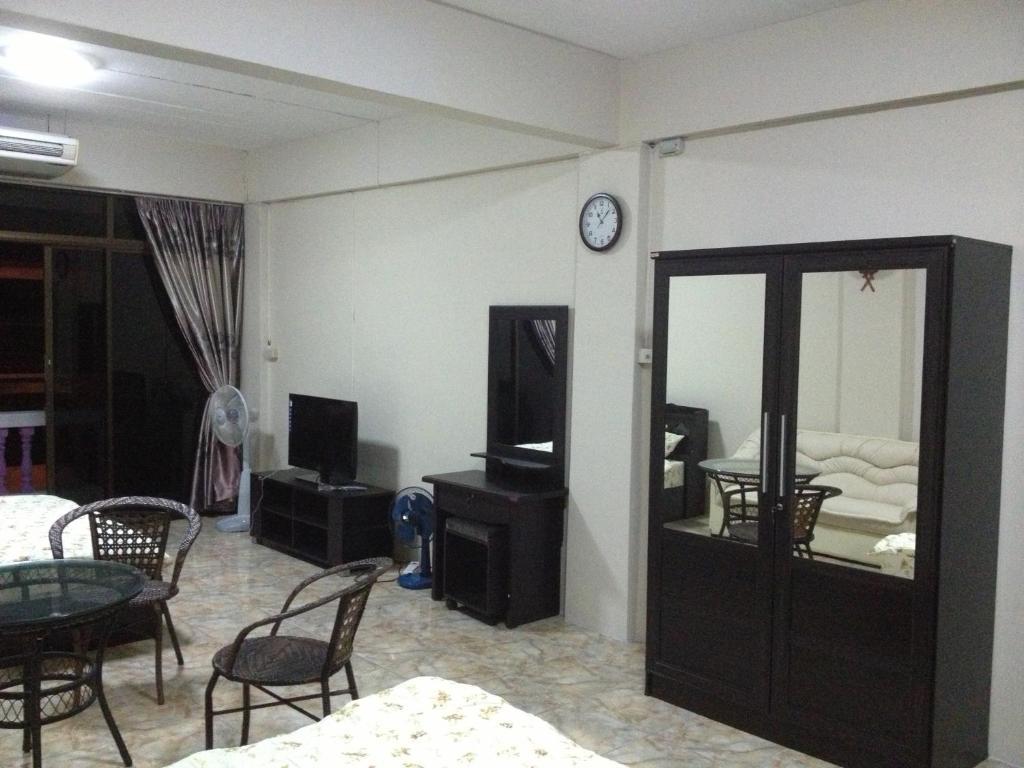 Artem'S Guesthouse Jomtien Exterior foto