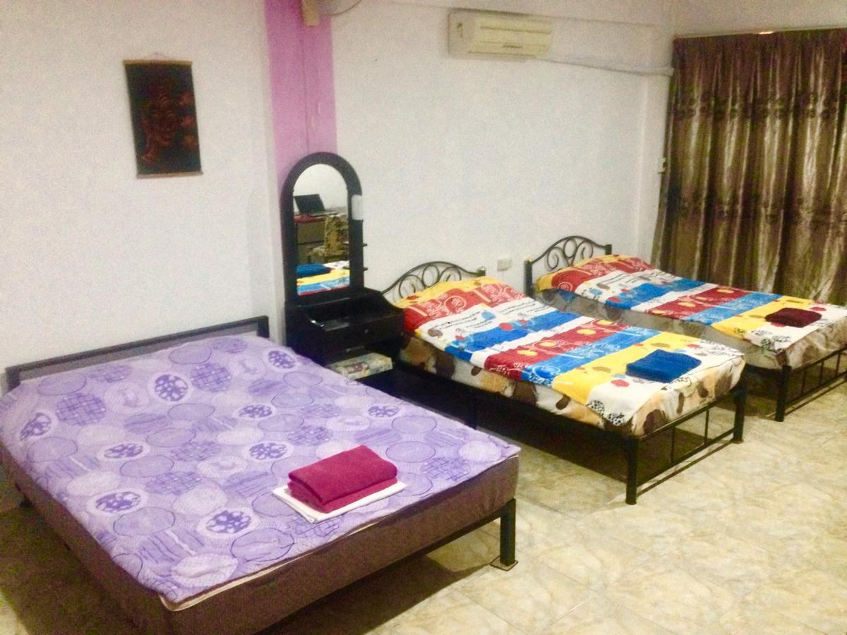 Artem'S Guesthouse Jomtien Exterior foto