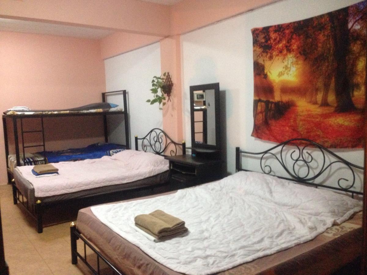 Artem'S Guesthouse Jomtien Exterior foto