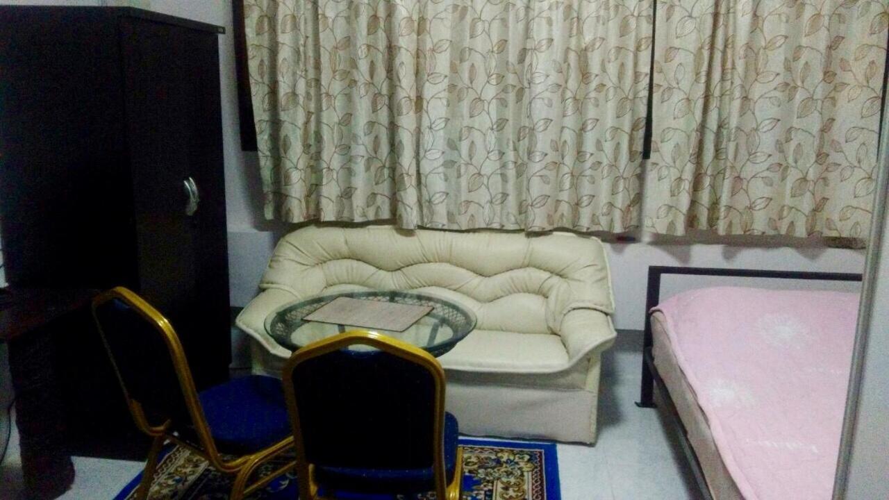 Artem'S Guesthouse Jomtien Exterior foto