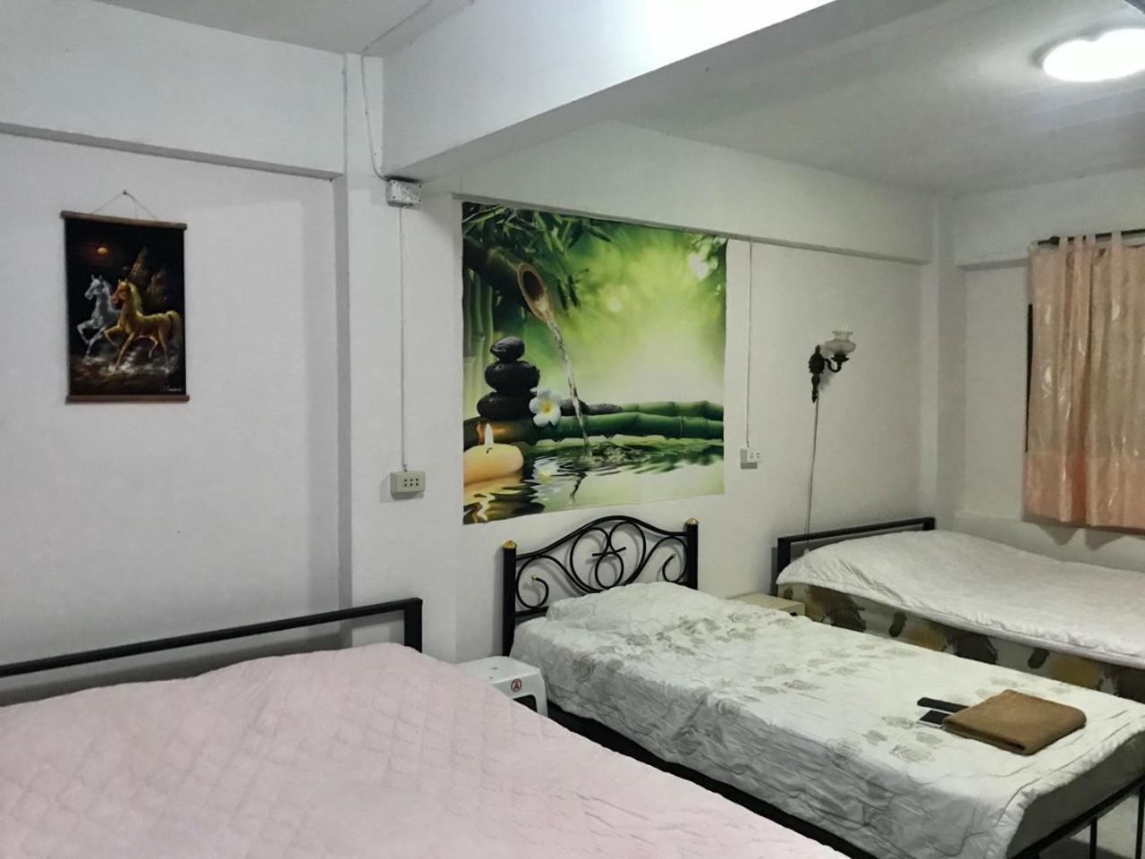 Artem'S Guesthouse Jomtien Exterior foto