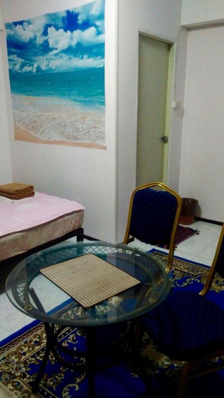 Artem'S Guesthouse Jomtien Exterior foto