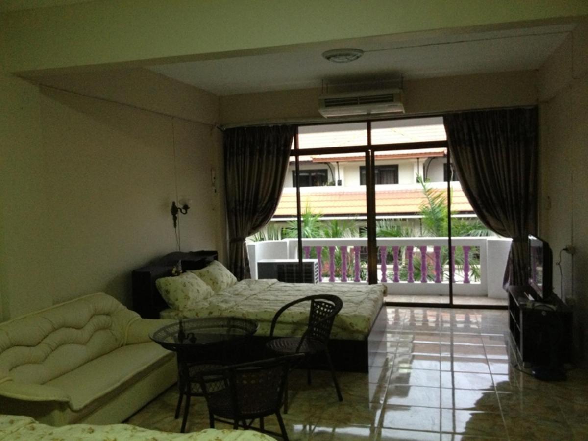 Artem'S Guesthouse Jomtien Exterior foto